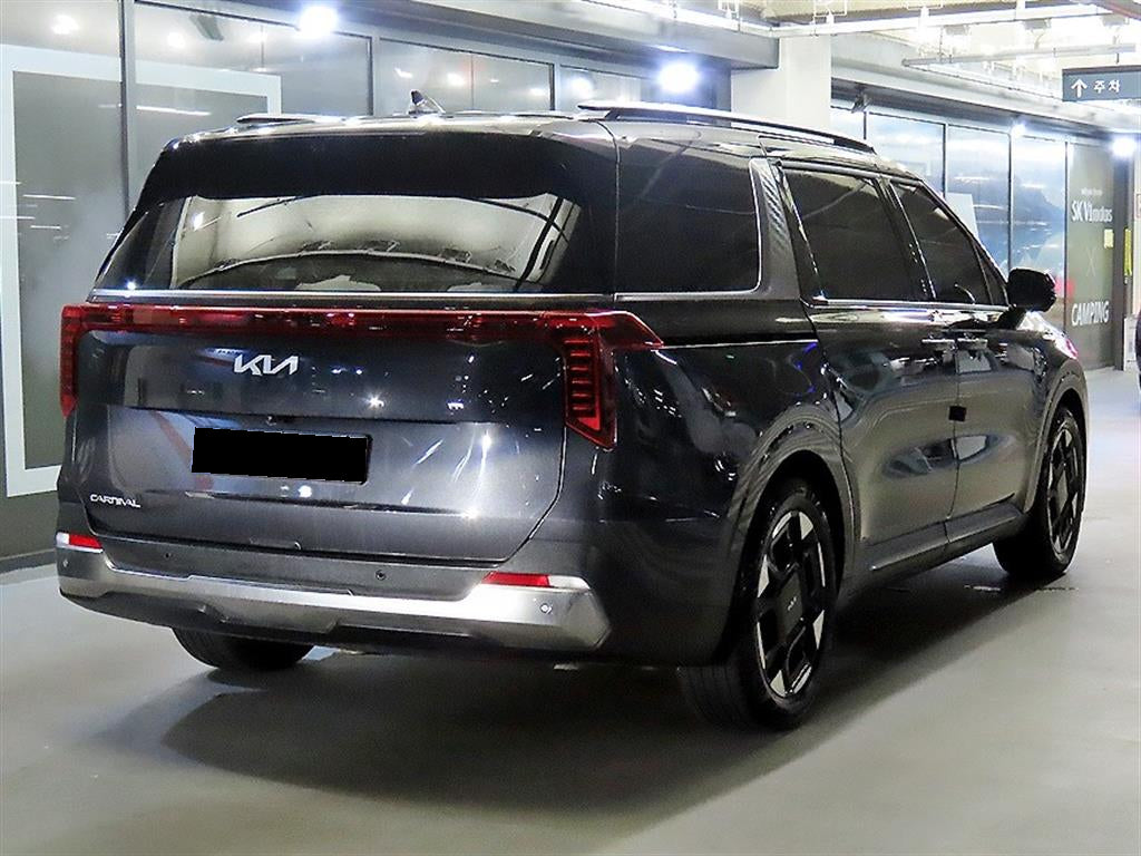 Kia Carnival — photo 04