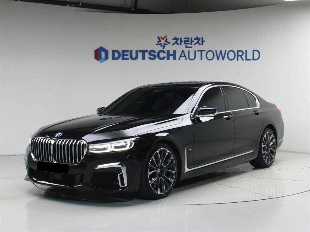 BMW 7-Series — photo 02