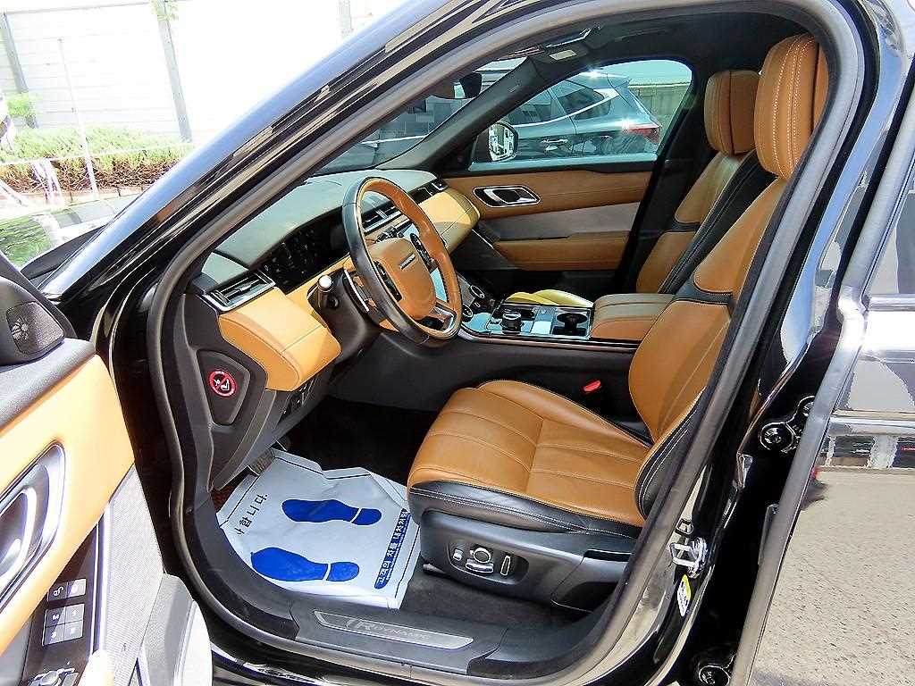 Land Rover Range Rover Velar — photo 05
