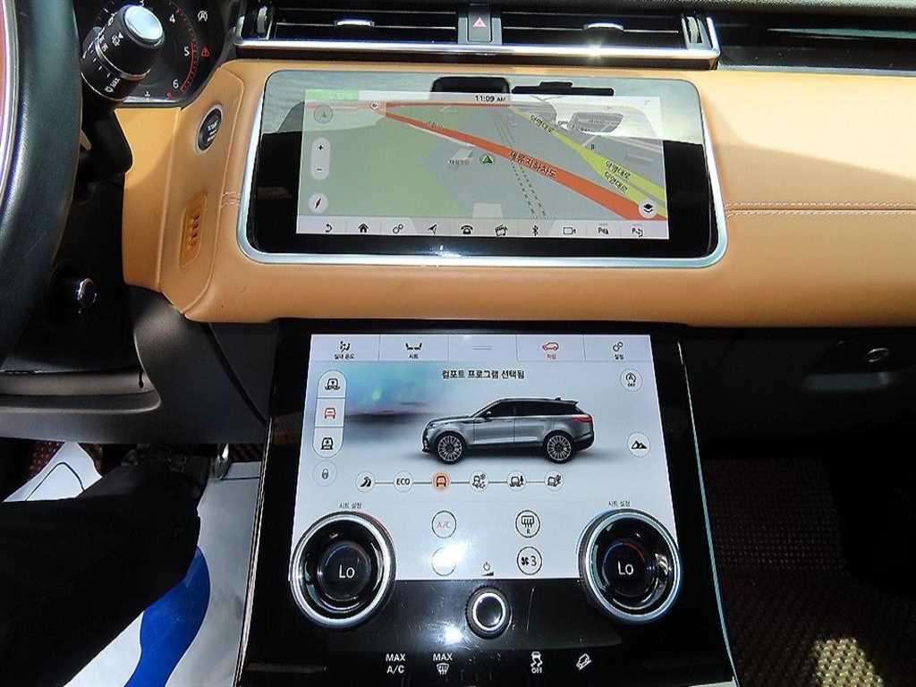 Land Rover Range Rover Velar — photo 12