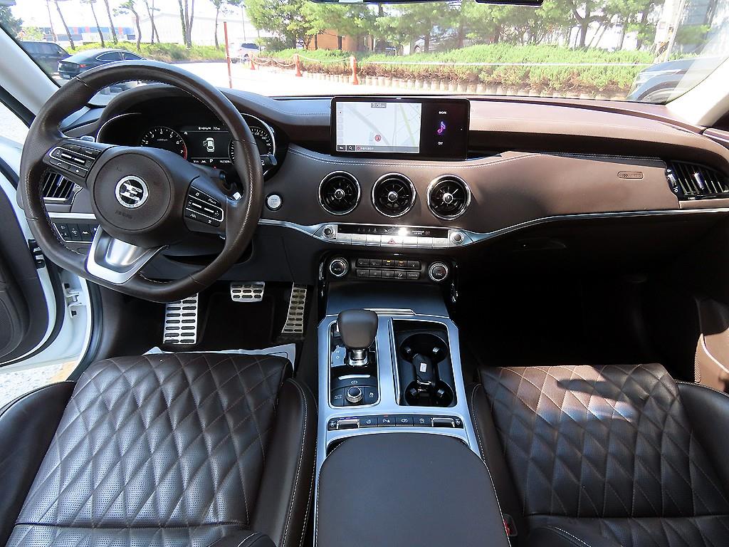 Kia Stinger — photo 07