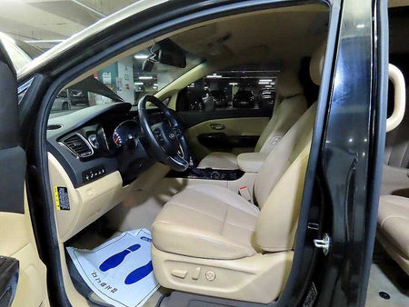 Kia Carnival — photo 06