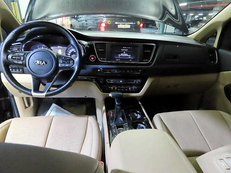 Kia Carnival — photo 10