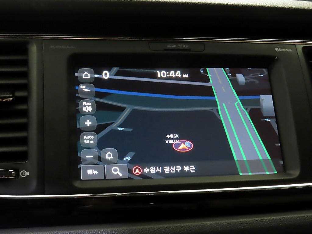 Kia Carnival — photo 13