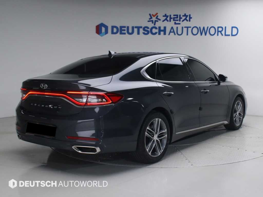 Hyundai Grandeur — photo 02