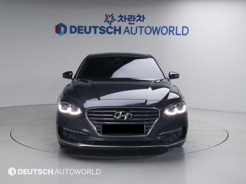 Hyundai Grandeur — photo 03