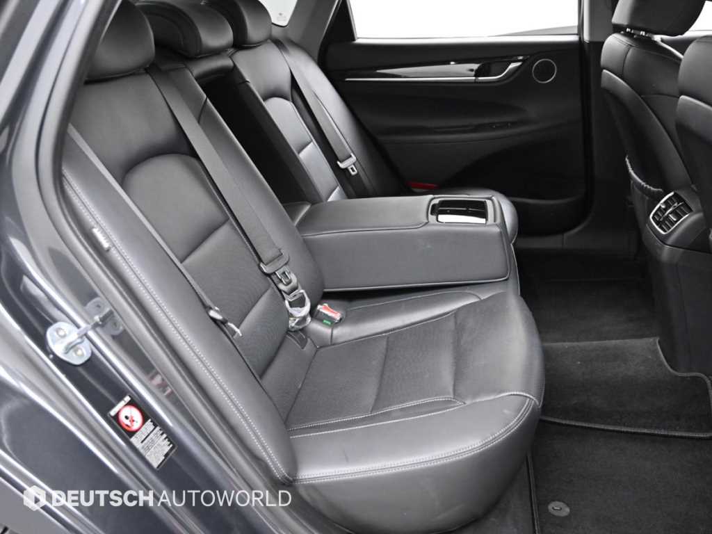 Hyundai Grandeur — photo 12
