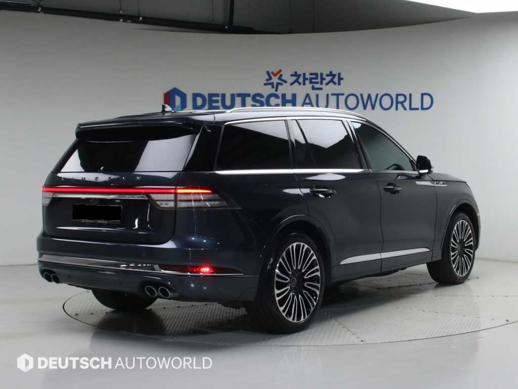 Lincoln Aviator — photo 02