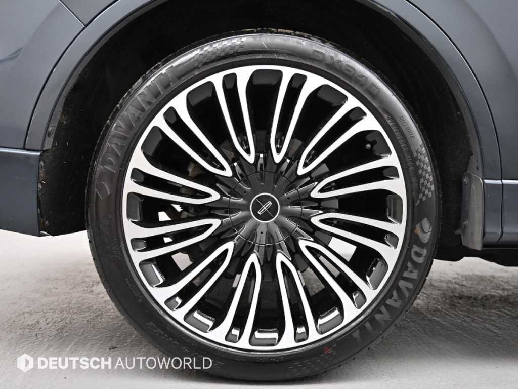 Lincoln Aviator — photo 05
