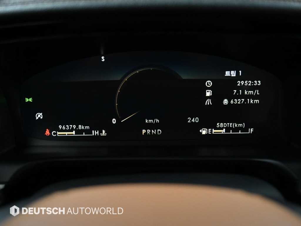 Lincoln Aviator — photo 08
