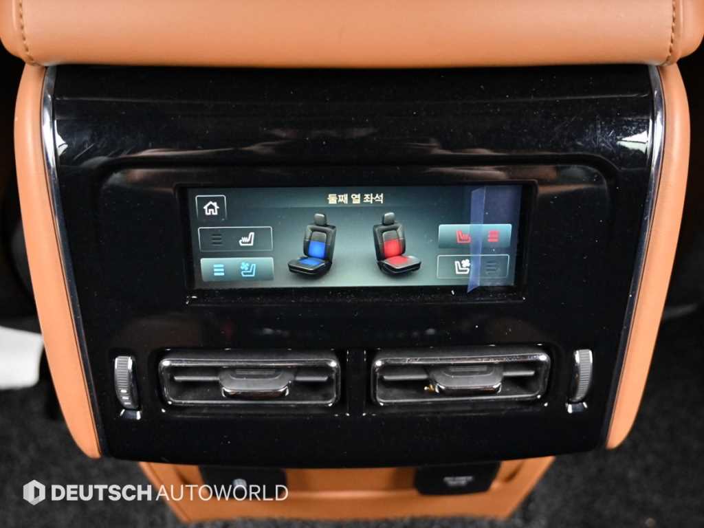 Lincoln Aviator — photo 16