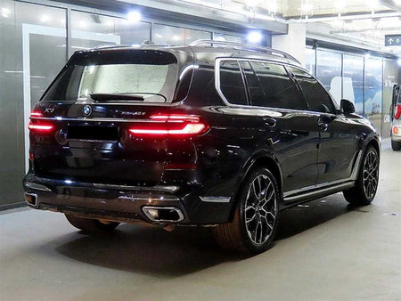 BMW X7 — photo 04