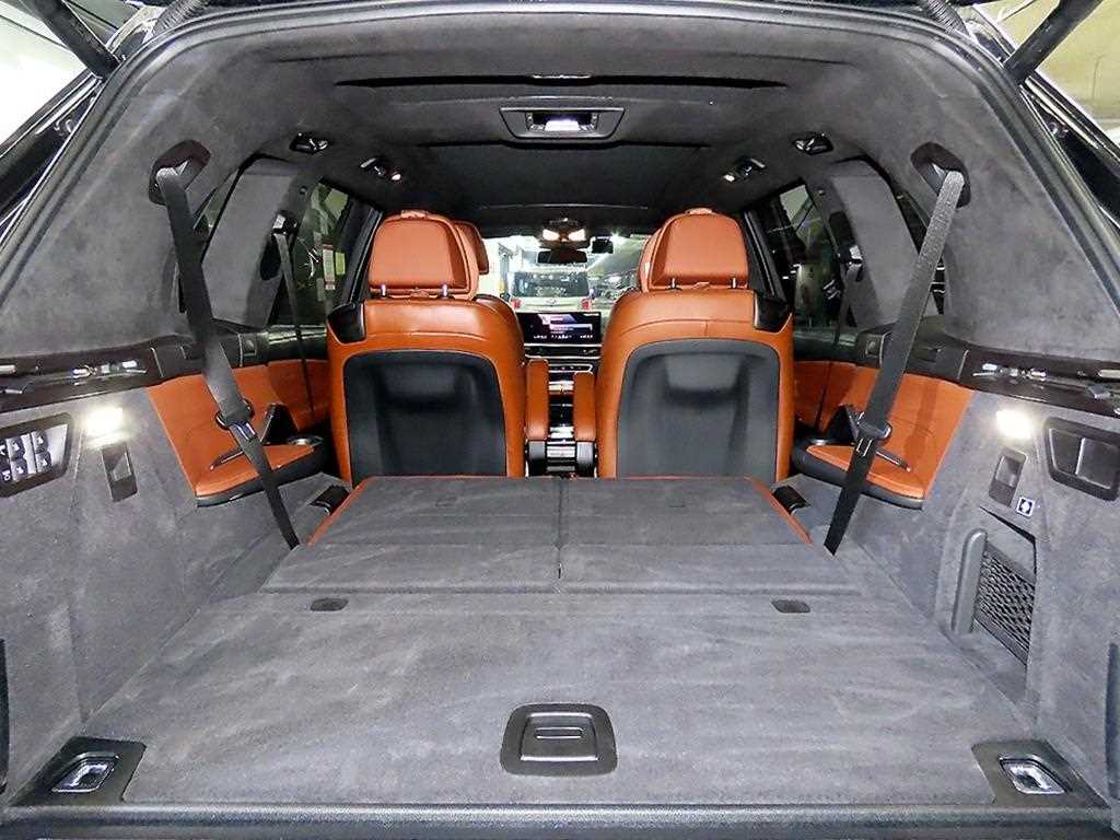 BMW X7 — photo 15