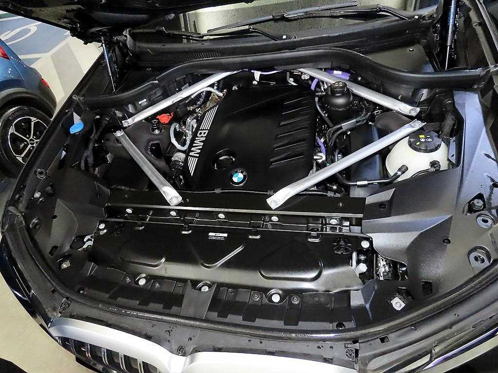 BMW X7 — photo 19