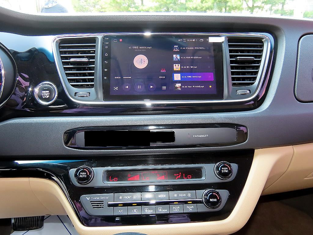 Kia Carnival — photo 14