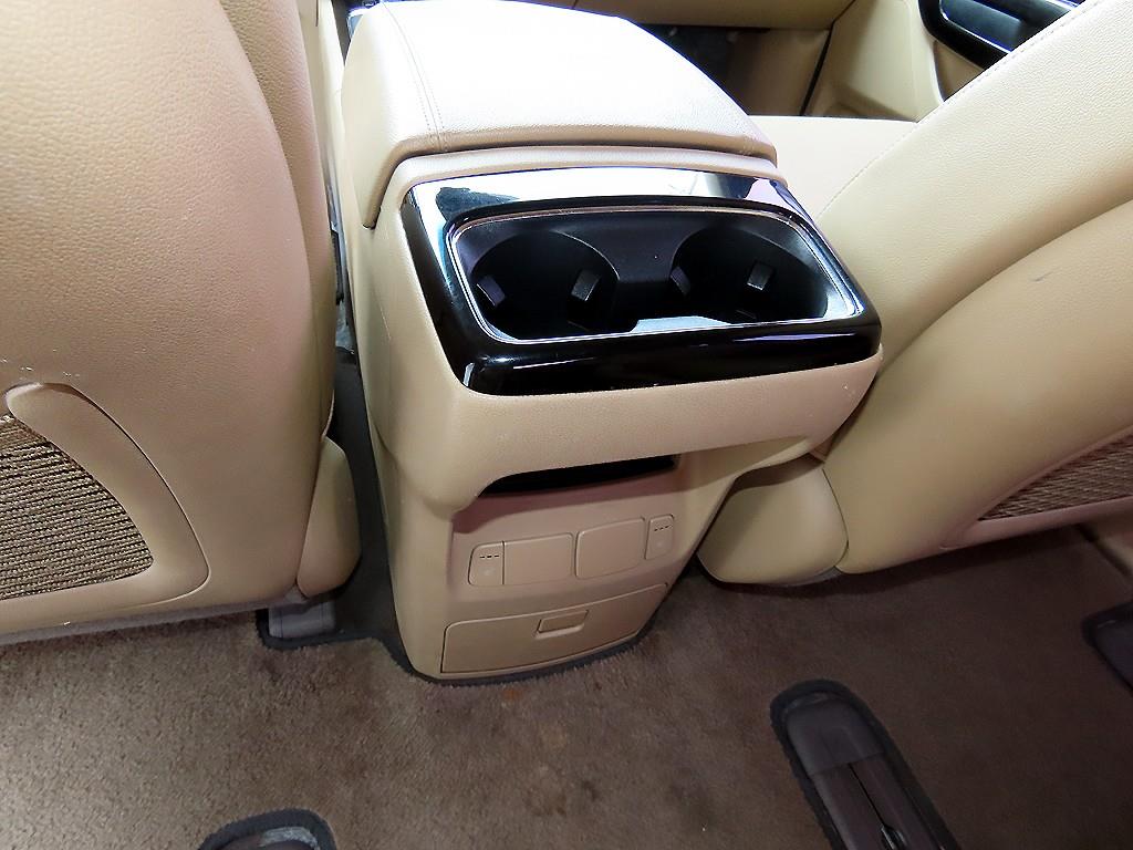 Kia Carnival — photo 18