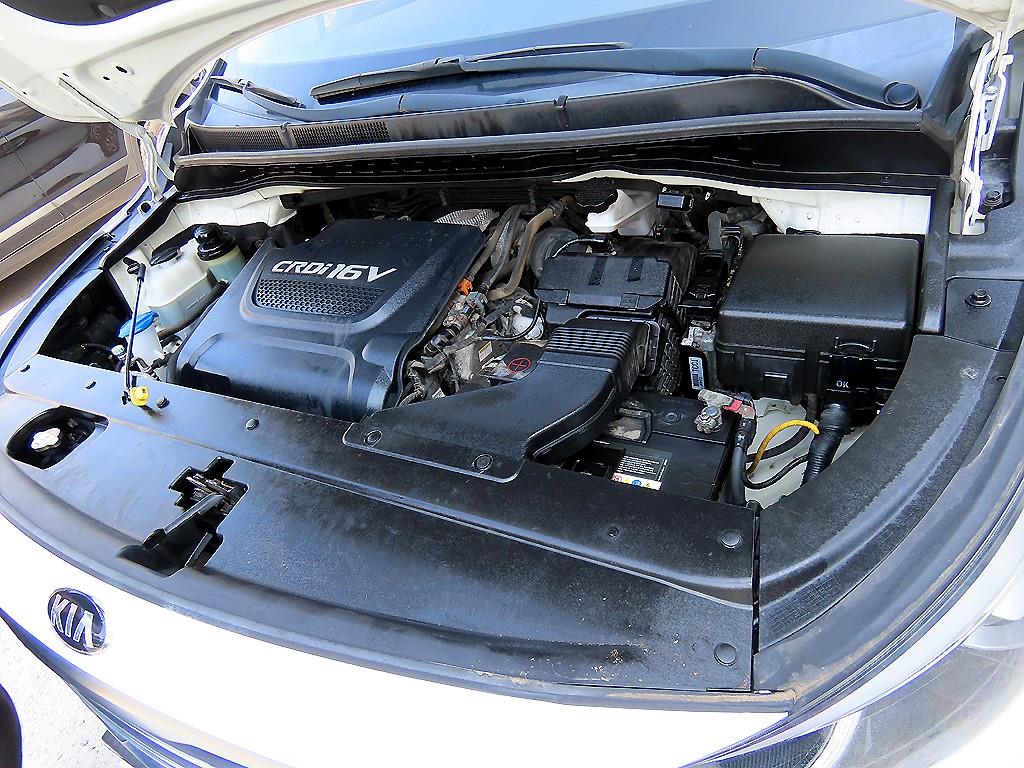 Kia Carnival — photo 19