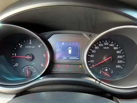 Kia Carnival — photo 10