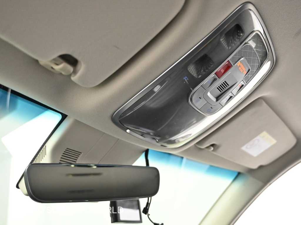 Genesis GV80 — photo 18