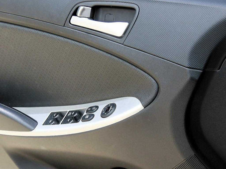 Hyundai Accent — photo 11