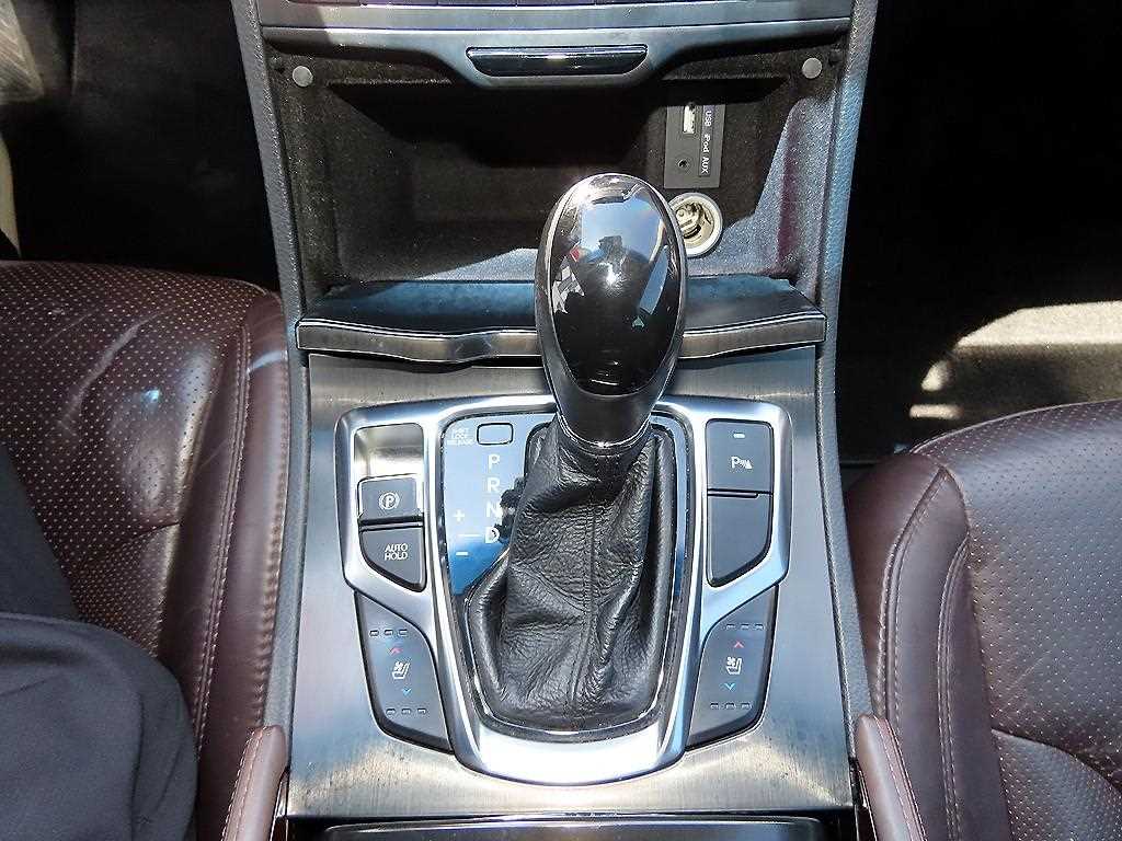 Hyundai Grandeur — photo 10