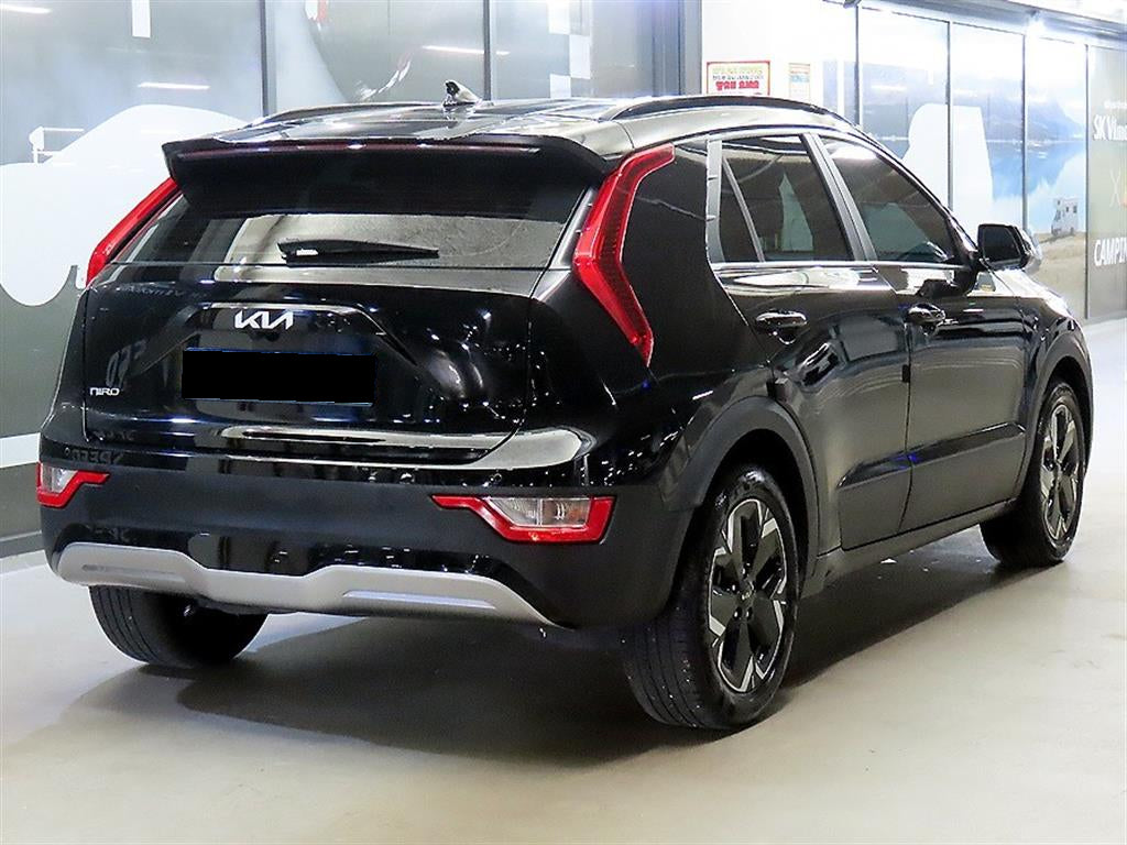 Kia Niro — photo 04