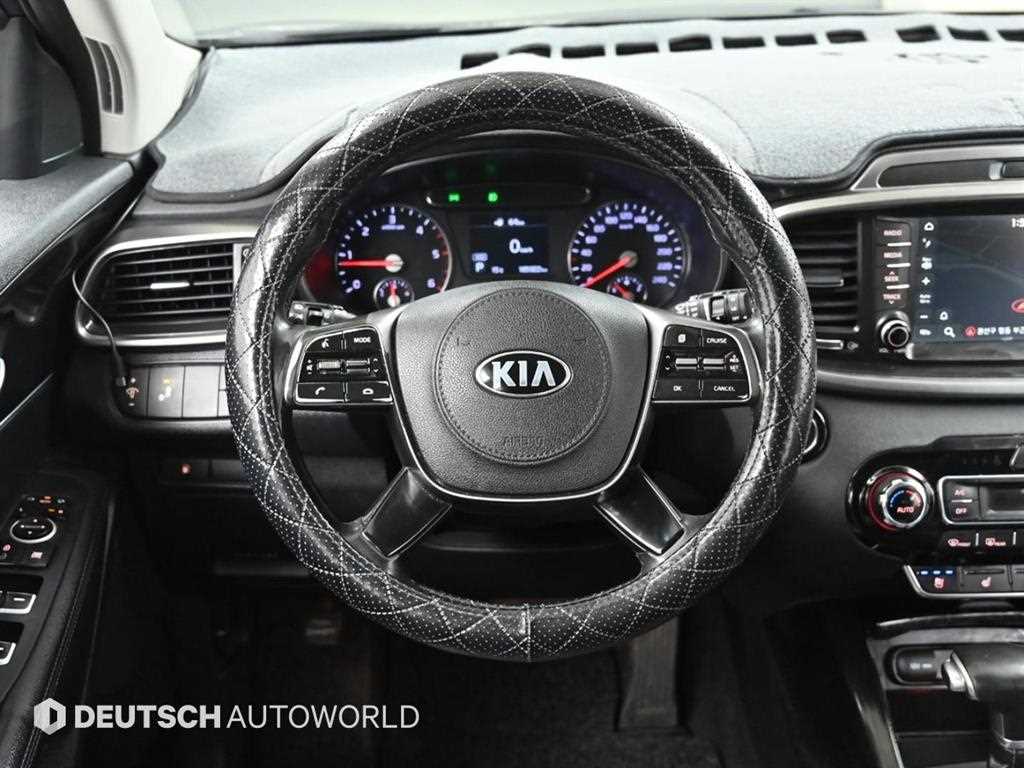 Kia Sorento — photo 13