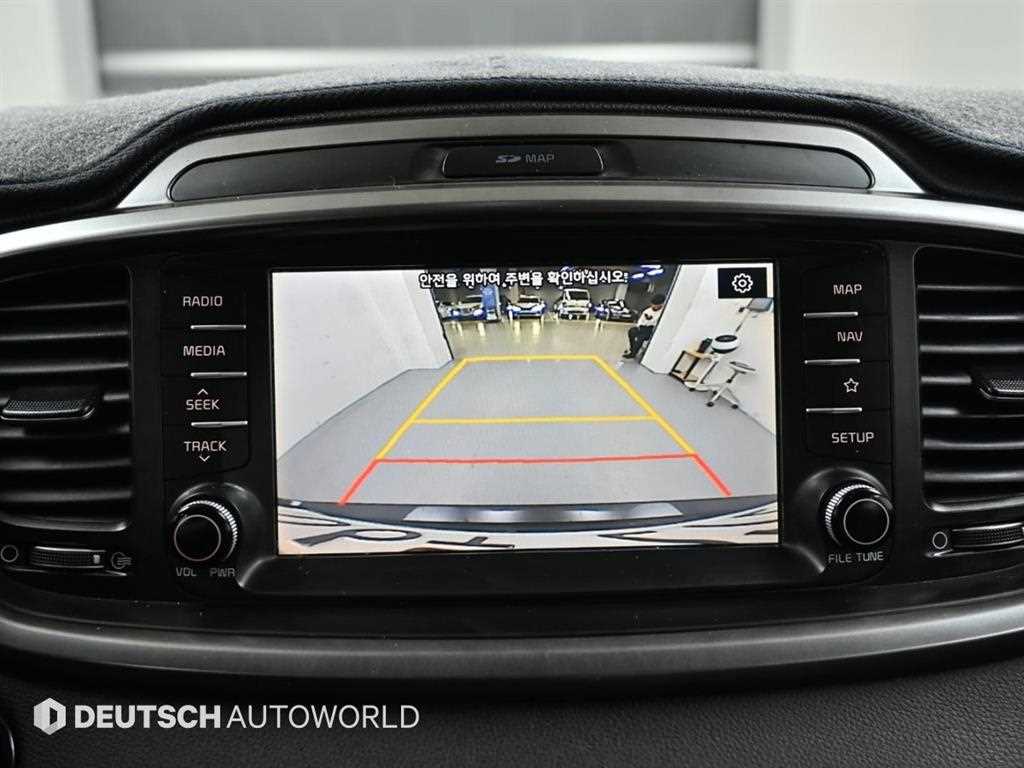 Kia Sorento — photo 15