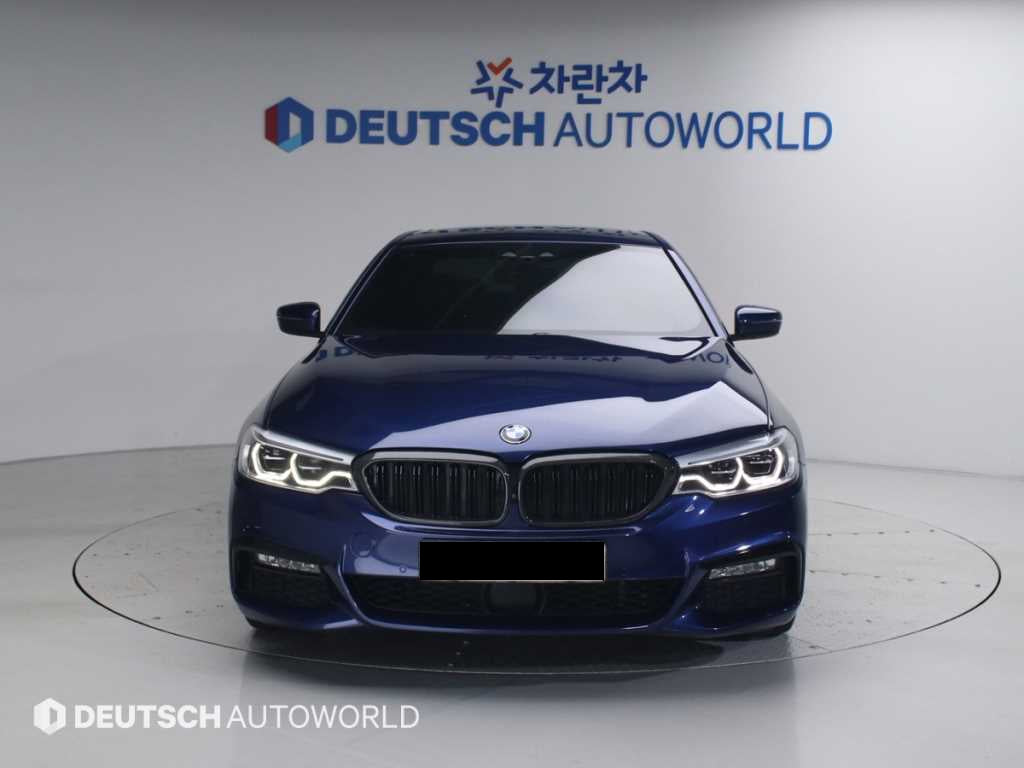 BMW 5-Series — photo 03