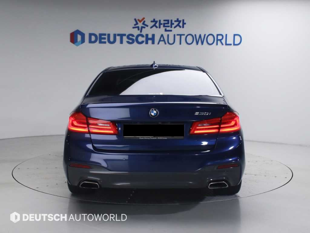BMW 5-Series — photo 04