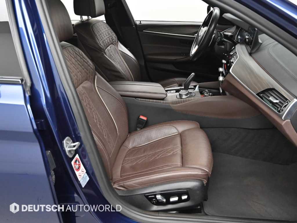 BMW 5-Series — photo 10