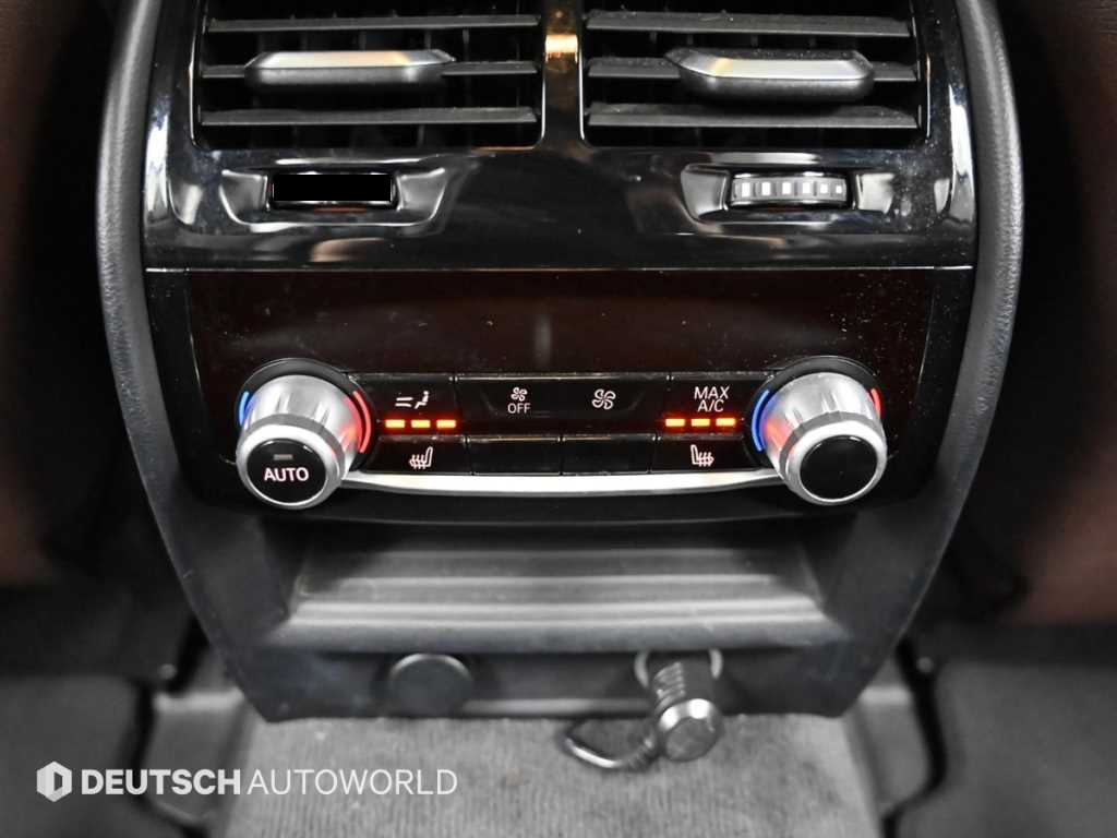 BMW 5-Series — photo 16