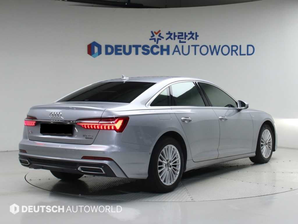 Audi A6 — photo 02