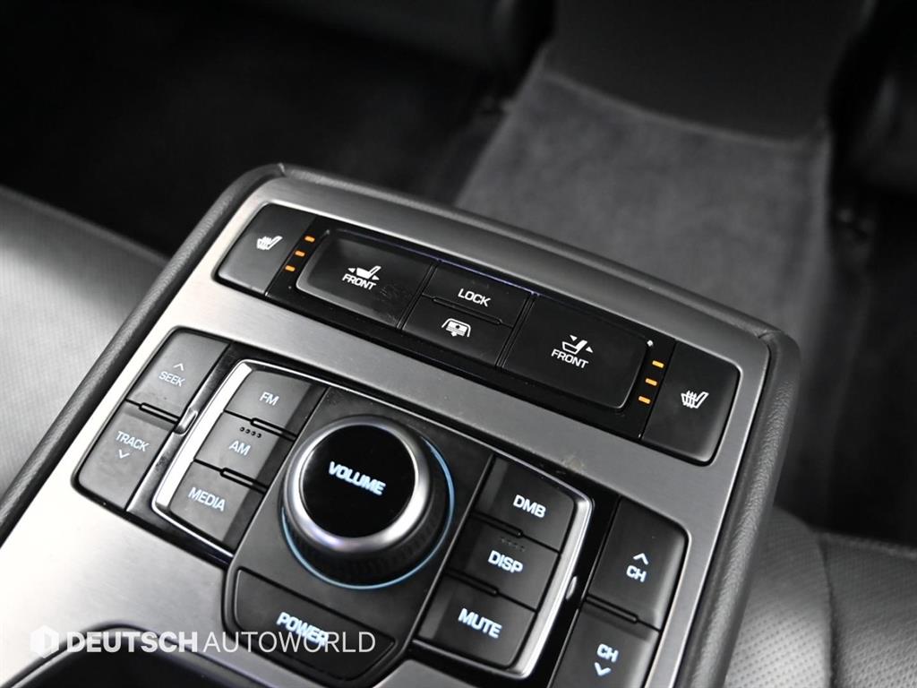 Hyundai Genesis — photo 16