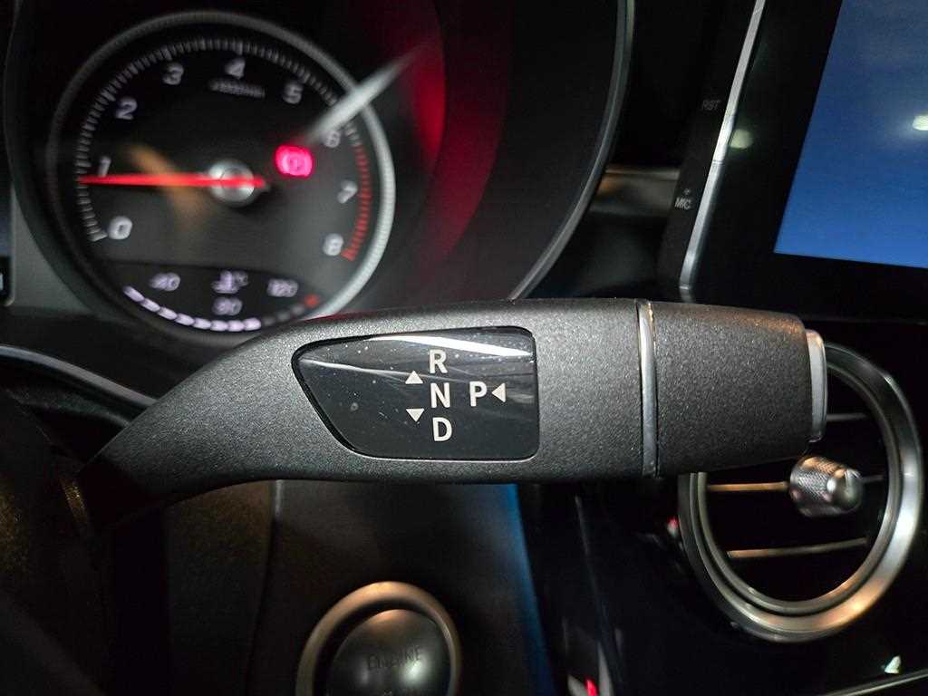 Mercedes-Benz GLC-Class — photo 11