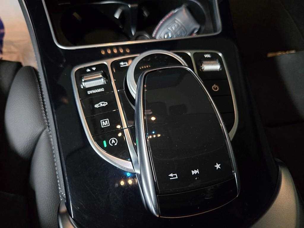 Mercedes-Benz GLC-Class — photo 12