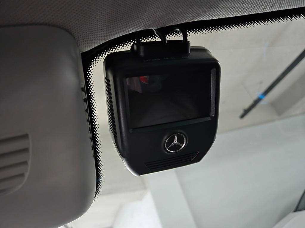 Mercedes-Benz GLC-Class — photo 15