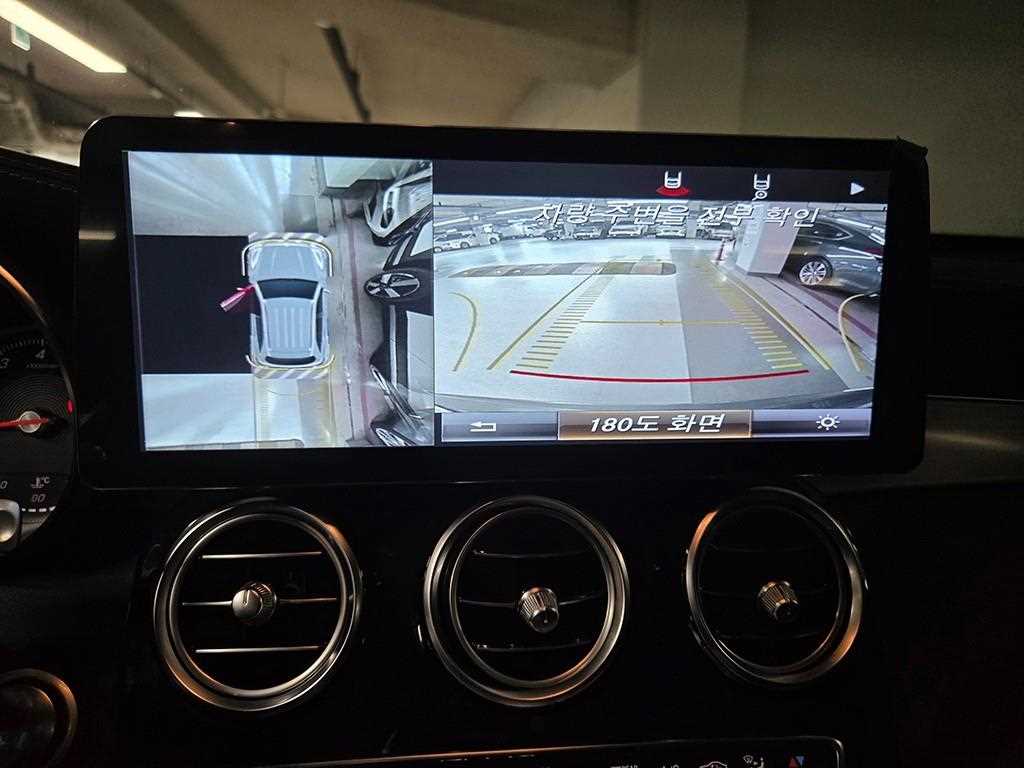 Mercedes-Benz GLC-Class — photo 18