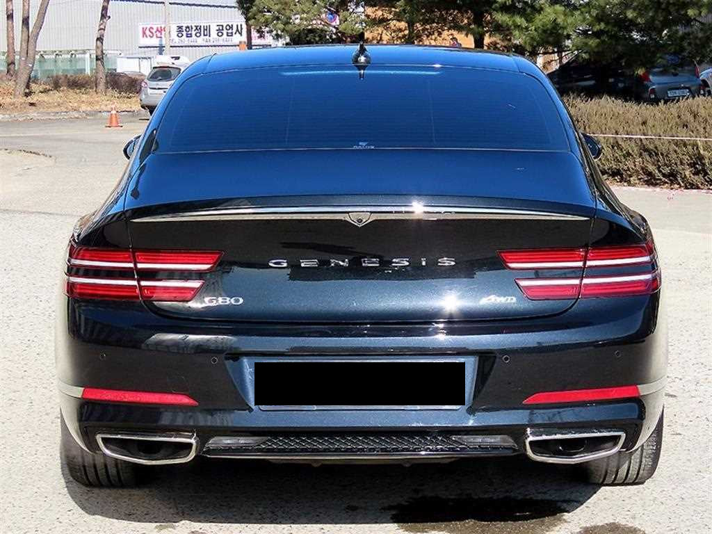 Genesis G80 — photo 04