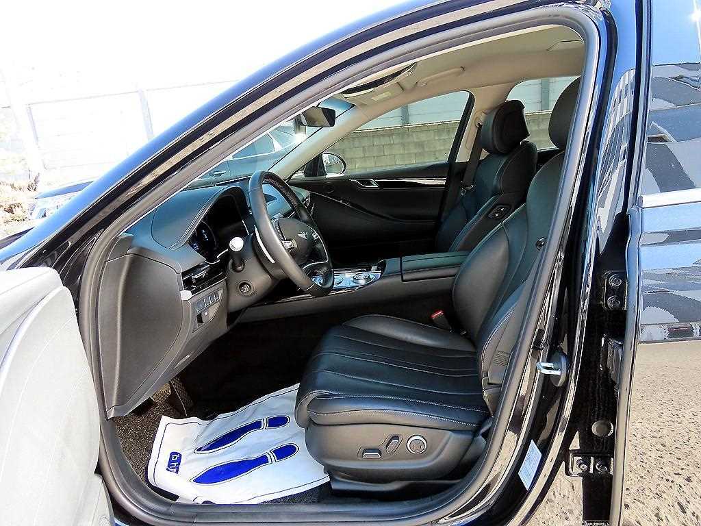 Genesis G80 — photo 05