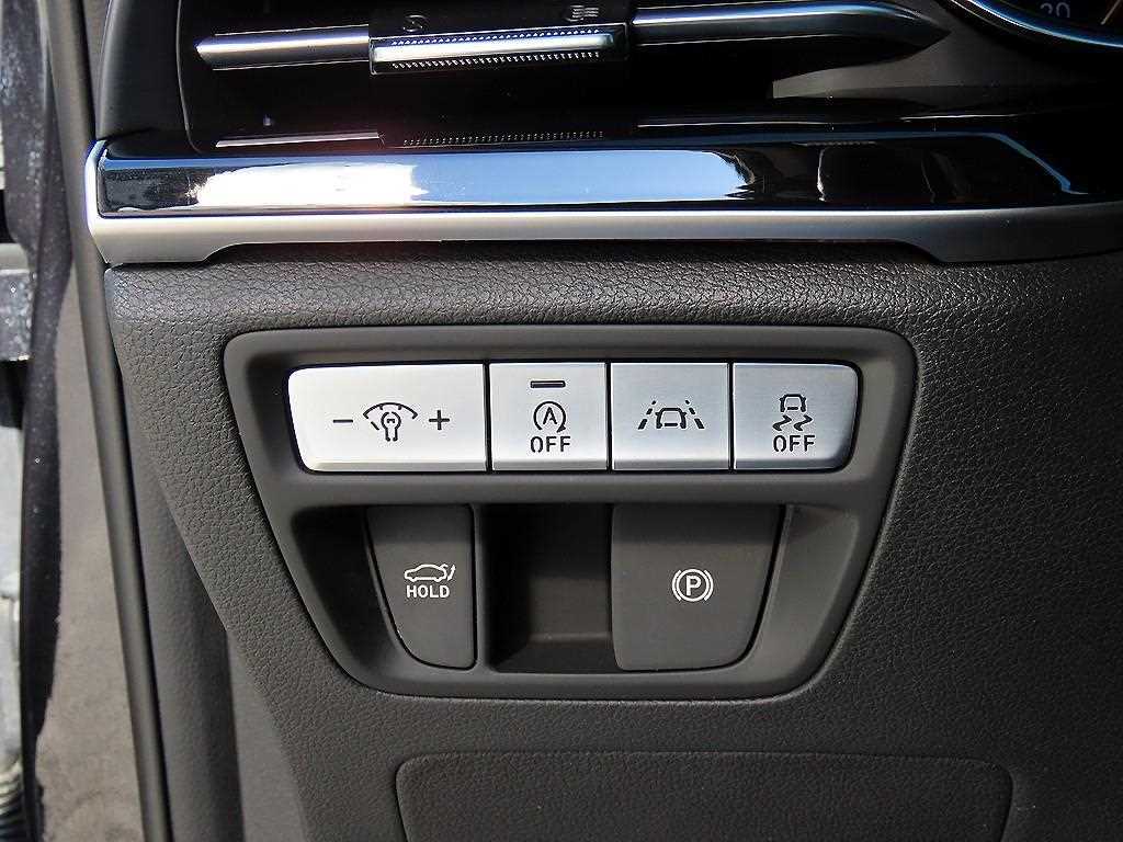 Genesis G80 — photo 13