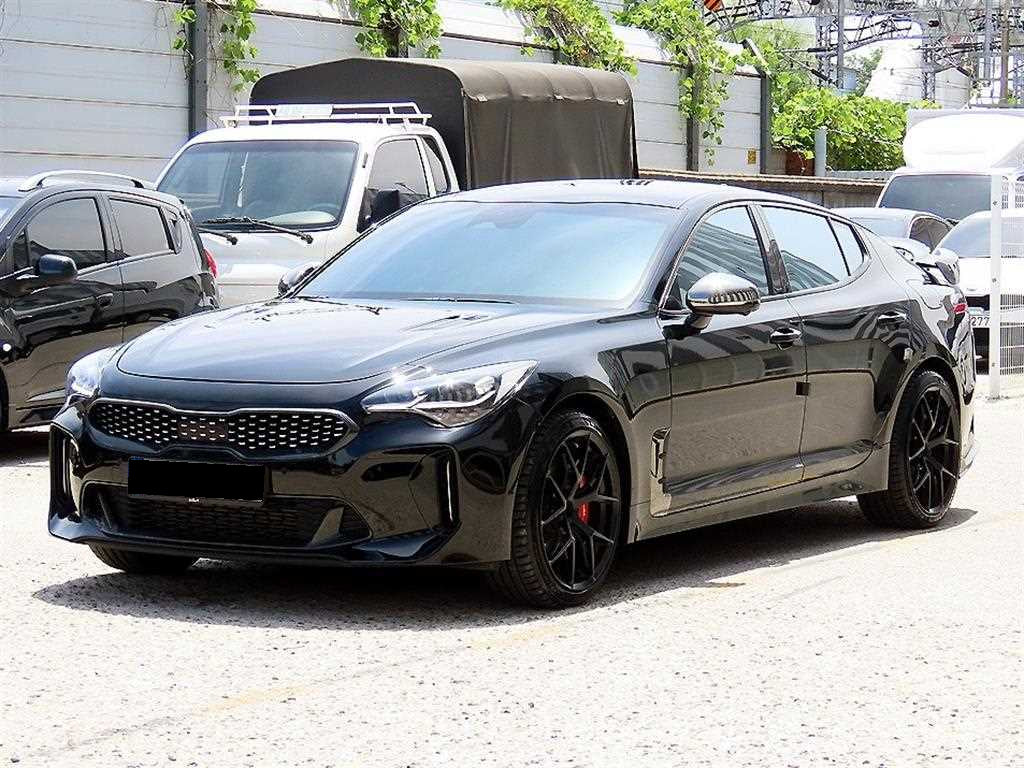 Kia Stinger — photo 02