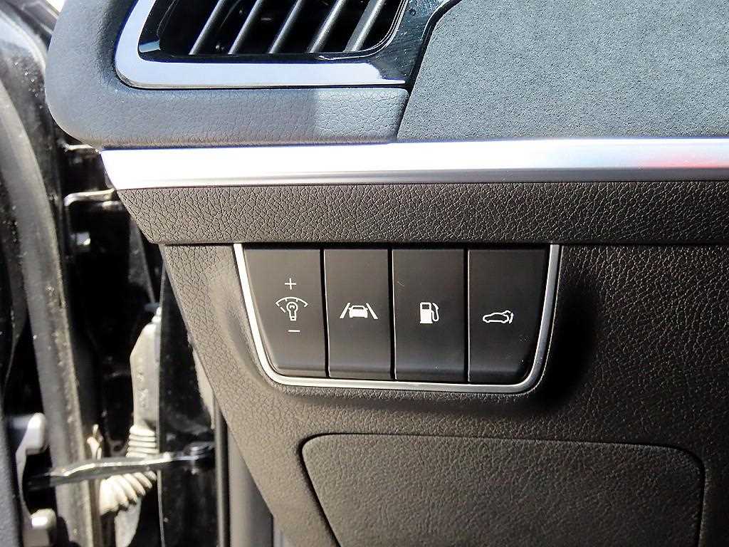 Kia Stinger — photo 12