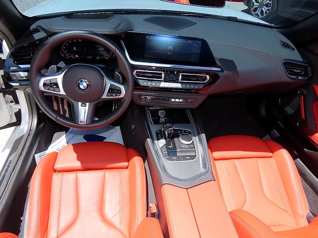 BMW Z4 — photo 08