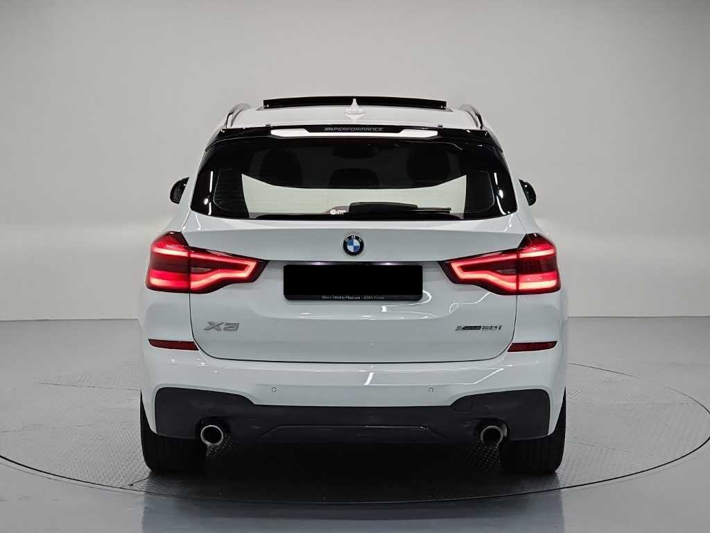 BMW X3 — photo 03