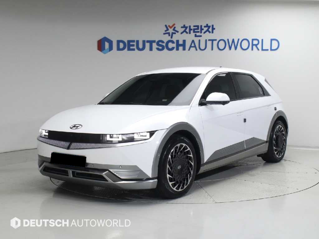 Hyundai Ioniq5 — photo 01