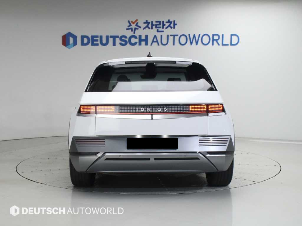 Hyundai Ioniq5 — photo 04