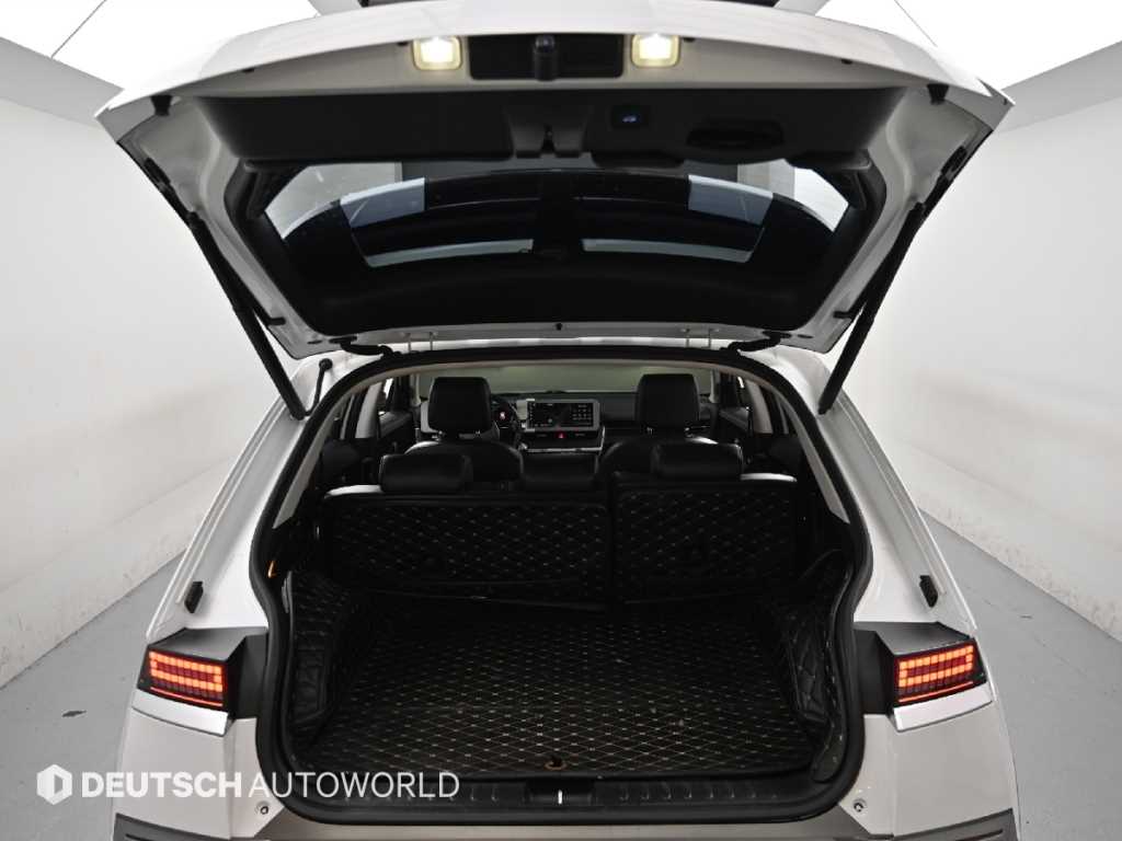 Hyundai Ioniq5 — photo 19