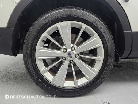 Ford Explorer — photo 05