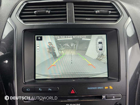 Ford Explorer — photo 15